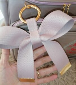 Llavero de lazo chick